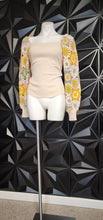Load image into Gallery viewer, NWOT ENTRA KNIT ARM TOP     SZ LRG-XLRG

