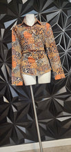 Load image into Gallery viewer, ANIMAL PRINT BUTTON TOP       SZ XXL (FITTING 14/16)
