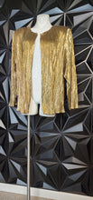 Load image into Gallery viewer, R &amp; M RICHARDS GOLD PLEATED DUSTER        SZ 18
