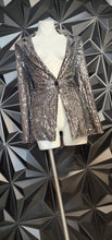 Load image into Gallery viewer, COMPOSITION SILVER BLAZER         SZ 1XL
