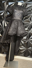 Load image into Gallery viewer, EIN FIT AND FLARE LACE LAYERED DRESS      SZ MED (6/8)
