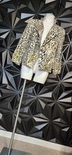 Load image into Gallery viewer, Chicos animal print      sz chico 2=large
