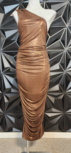 Load image into Gallery viewer, Fashion Nova bronze dress        sz 1x (12-14)
