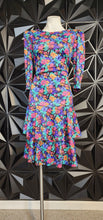 Load image into Gallery viewer, Glenfrey vintage floral print dress      sz 12-14
