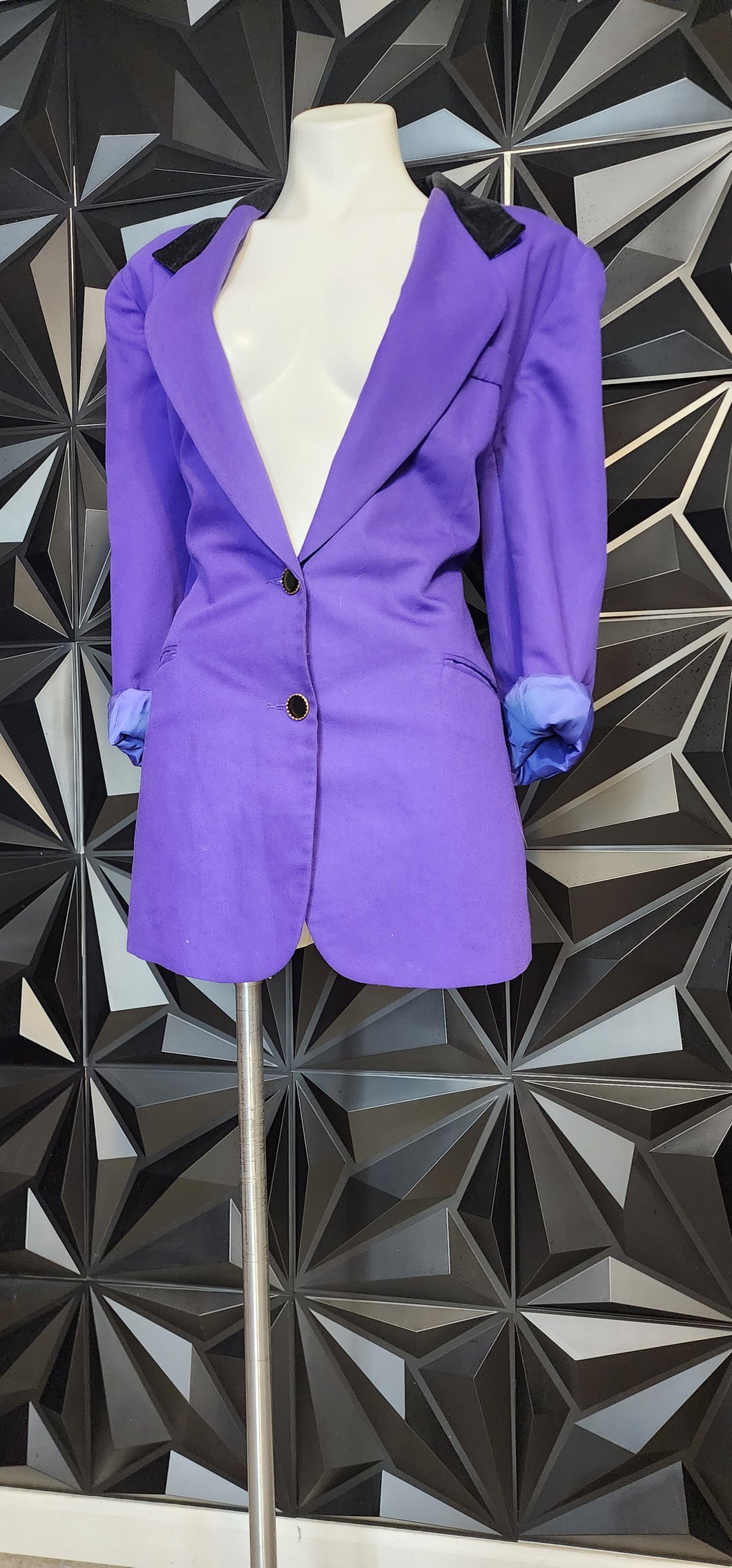 Agenda purple blazer         sz 16, best fitting sz 12/14