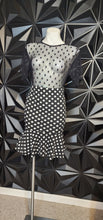 Load image into Gallery viewer, Polka dot skirt/top 2 Piece set  Sz small

