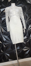 Load image into Gallery viewer, White sequin skirt           sz large (12)
