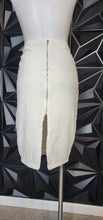 Load image into Gallery viewer, White sequin skirt           sz large (12)
