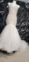 Load image into Gallery viewer, Sequin Wedding Dress         sz 14, Best fitting sz 8-10
