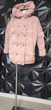 Load image into Gallery viewer, Zara pink oversize coat          sz sm-large
