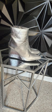 Load image into Gallery viewer, New Seychelles silver wedge heels             sz 10
