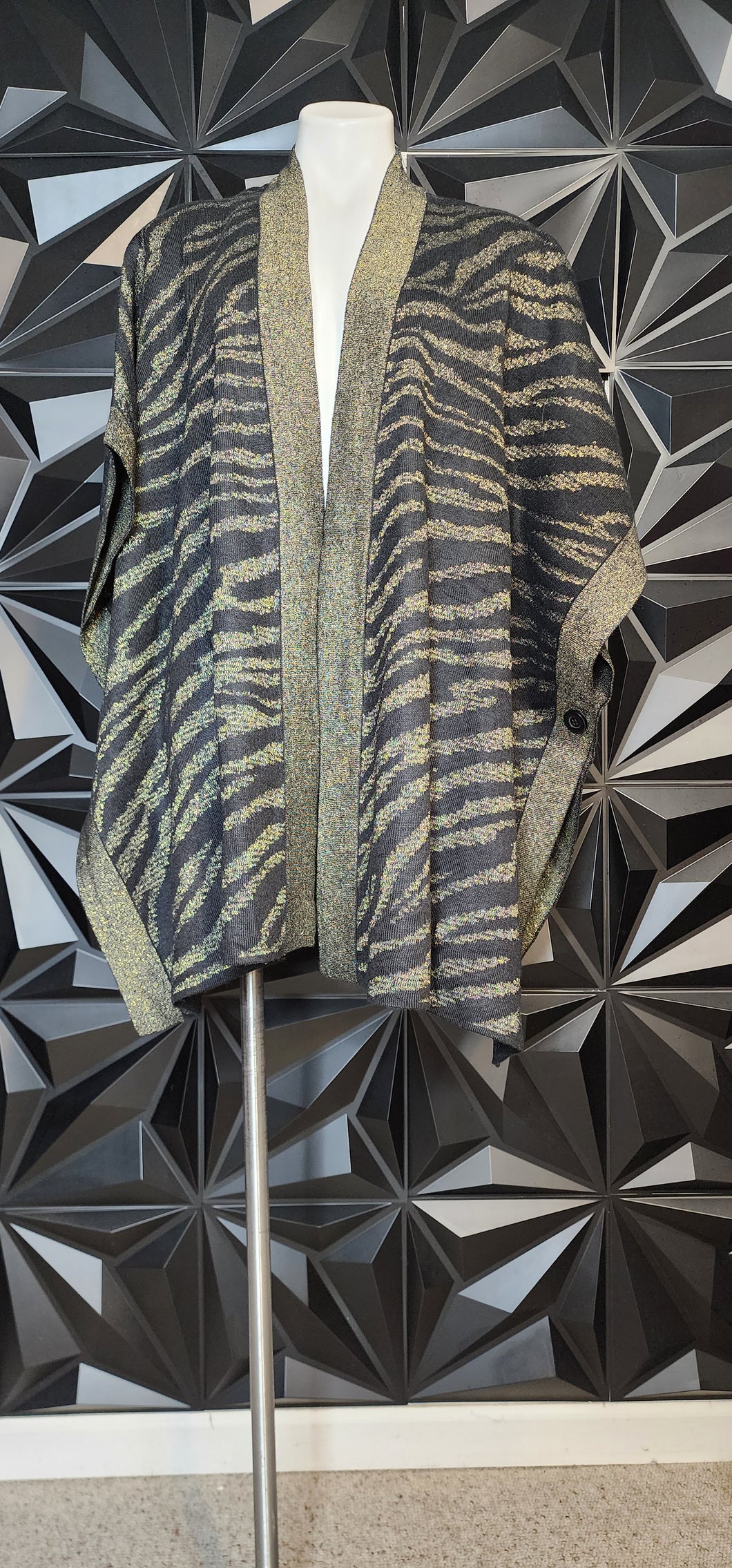 NWT Ashro open front duster          sz one size