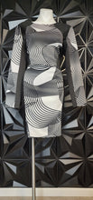 Load image into Gallery viewer, Catos printed design dress       sz 16

