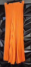 Load image into Gallery viewer, Shein wide leg pleated pants       sz xlrg, 12/14
