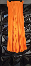 Load image into Gallery viewer, Shein wide leg pleated pants       sz xlrg, 12/14
