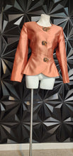 Load image into Gallery viewer, Moshita Couture fit and flare blazer            sz 8
