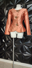 Load image into Gallery viewer, Moshita Couture fit and flare blazer            sz 8
