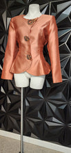 Load image into Gallery viewer, Moshita Couture fit and flare blazer            sz 8
