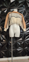 Load image into Gallery viewer, Cider fringe crop sweater      sz sm-lrg
