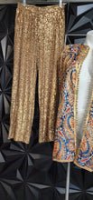 Load image into Gallery viewer, Cable and Gauge sequin pant         sz small
