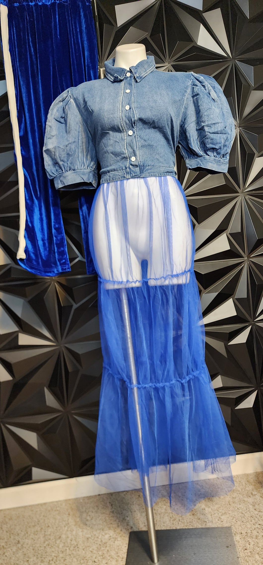 X PLus wear denim and tulle puffer top        sz 2xl