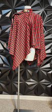 Load image into Gallery viewer, Anne Klein houndstooth poncho           sz lrg (one size)
