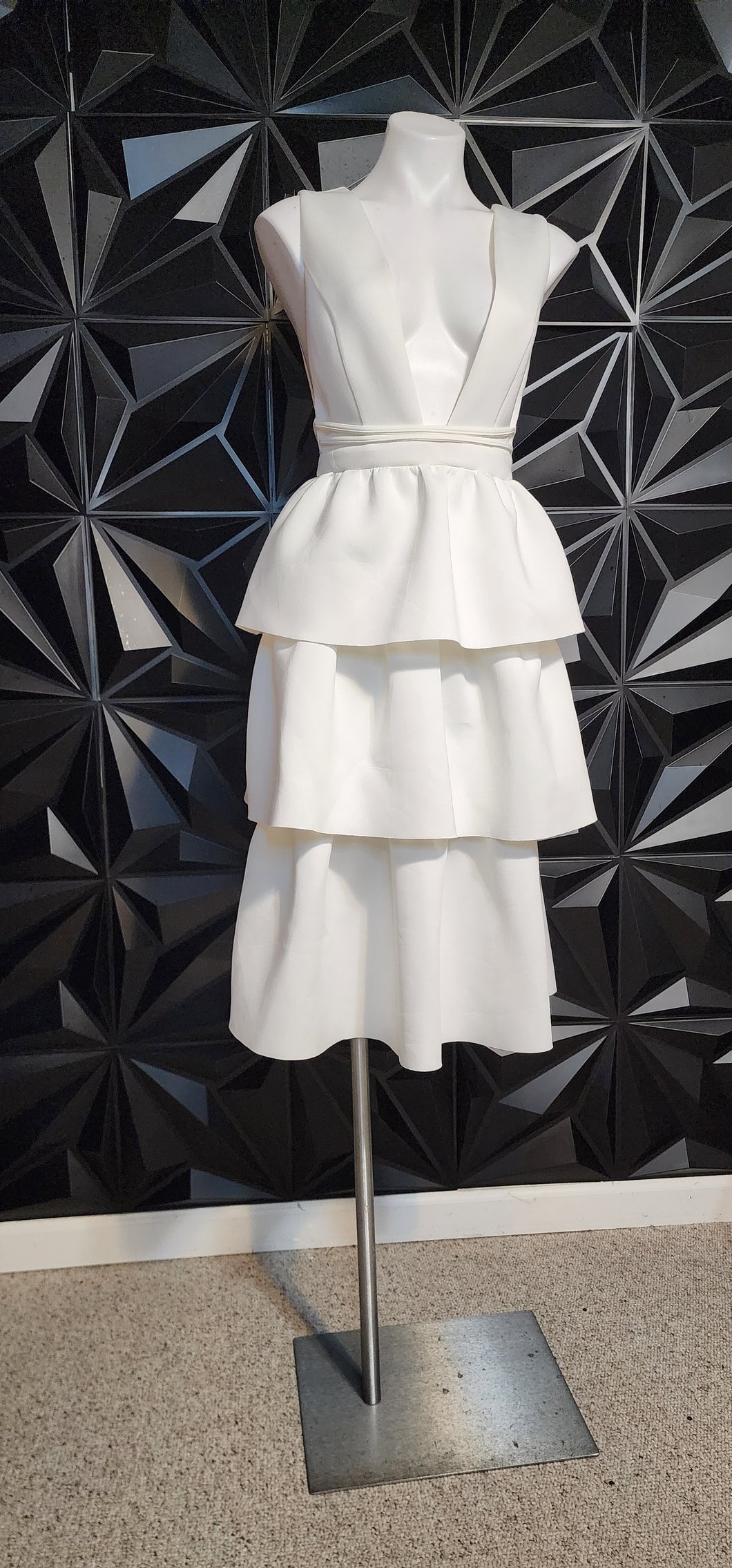 Nwt Asos white fit and flare dress       sz 8