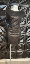 Load image into Gallery viewer, Beach Riot sequin dress          sz med-large
