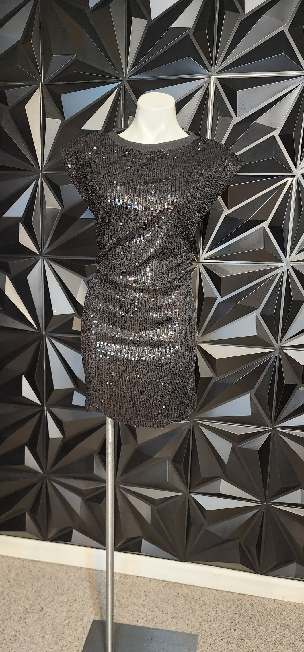 Beach Riot sequin dress          sz med-large