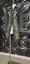 Load image into Gallery viewer, Victor costa  floral front jacket         sz xl
