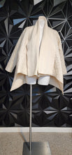 Load image into Gallery viewer, Wynn Collection open front jacket     sz xs-med
