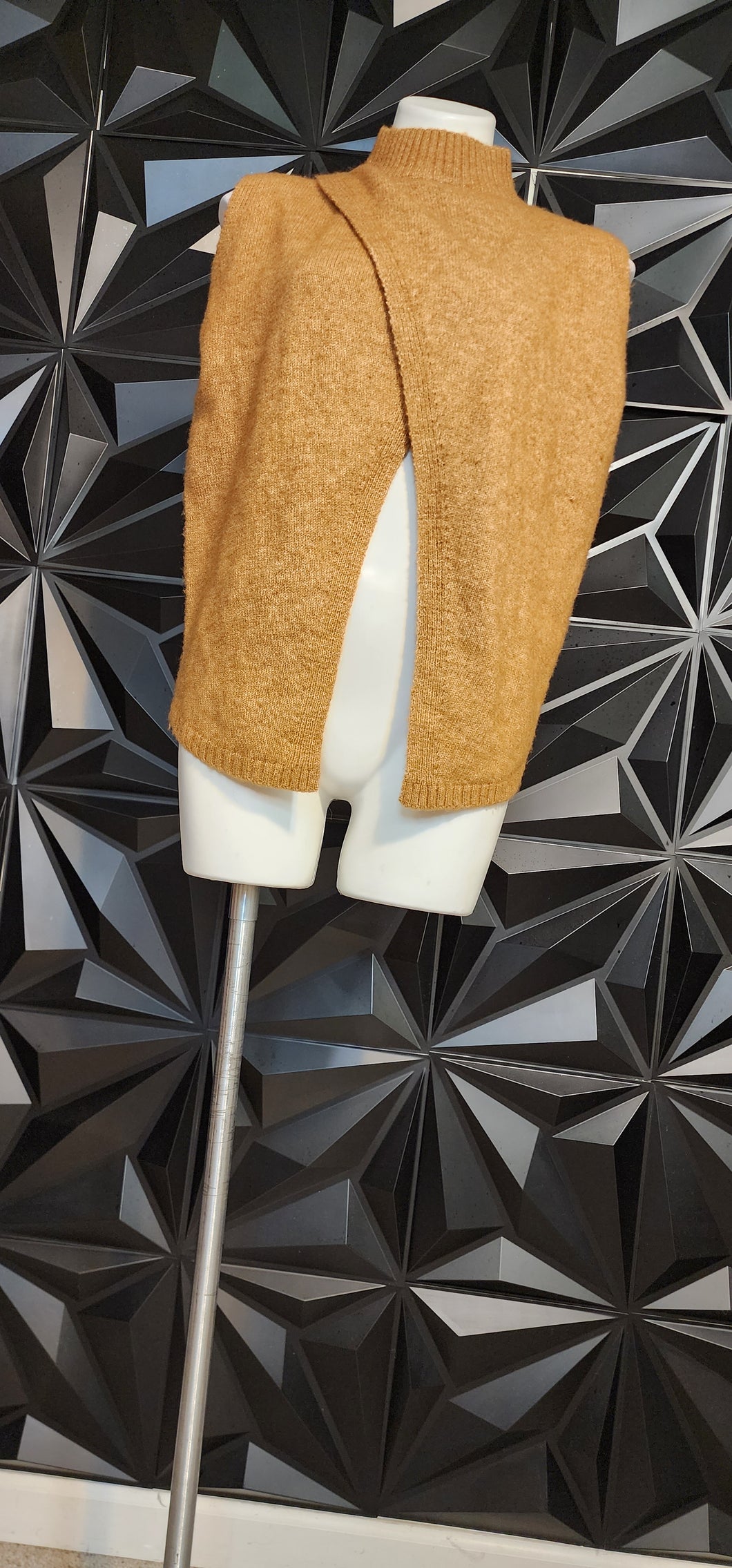 Soft vest top         sz untagged, best fit sz sm-lrg