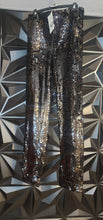 Load image into Gallery viewer, Nwt Zara sequin pants        sz lrg, best fitting sz medium (8/10)

