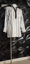 Load image into Gallery viewer, Chicos stripe top       sz Chico 3=xl
