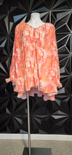 Load image into Gallery viewer, Endless rose ruffled  top/dress        sz medium
