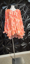 Load image into Gallery viewer, Endless rose ruffled  top/dress        sz medium
