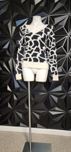 Load image into Gallery viewer, Loft print crop oversized sweater             sz med-xl
