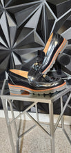 Load image into Gallery viewer, Stuart Weitzman Loafers          sz 10
