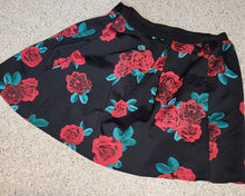Load image into Gallery viewer, Lane Bryant floral flare skirt         sz 22/24

