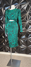 Load image into Gallery viewer, Bar III dress          sz 0x (12-14)
