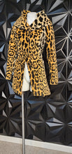 Load image into Gallery viewer, Animal print jacket/ top          sz untagged (best fit sz small)
