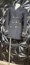 Load image into Gallery viewer, Saks Fifth military blazer             sz untagged, Best fit sz 8
