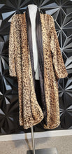 Load image into Gallery viewer, Leopard open front  duster jacket          sz lrg-2x
