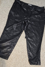 Load image into Gallery viewer, Eloquii faux leather pant        sz 22
