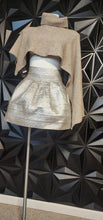 Load image into Gallery viewer, Beulah flare structured skirt          sz med/lrg
