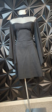 Load image into Gallery viewer, Black wide arm dress            sz 2xl (16/18)
