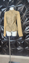 Load image into Gallery viewer, Unbranded sweater jacket             sz untagged, Best fitting sz lrg/xlrg
