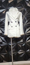 Load image into Gallery viewer, NWT Armani Exchange blazer              sz 8
