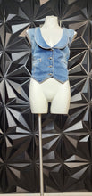 Load image into Gallery viewer, Vezucci denim vest          sz lrg (best fitting sz 16)

