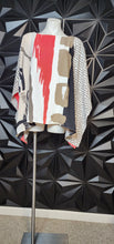 Load image into Gallery viewer, Chicos printed poncho top           sz untagged, Best fitting sz lrg-1x
